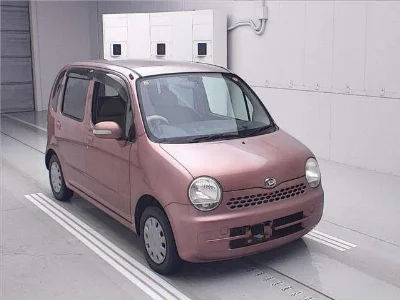 DAIHATSU MOVE LATTE