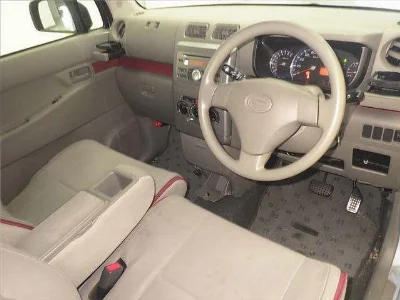 DAIHATSU MOVE CONTE