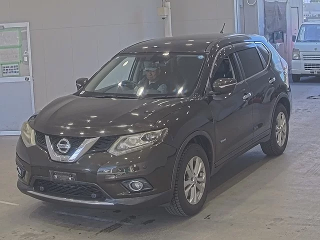 Nissan X-Trail  с аукциона в Японии