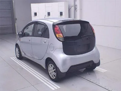 MITSUBISHI I