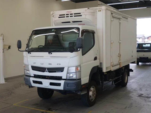Mitsubishi Fuso Canter  с аукциона в Японии