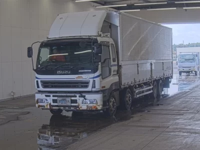 ISUZU GIGA