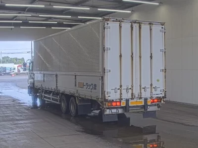 ISUZU GIGA