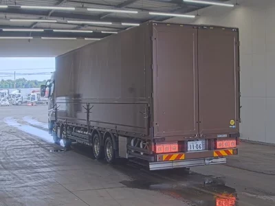 MITSUBISHI FUSO SUPER GREAT
