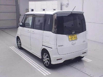 NISSAN ROOX