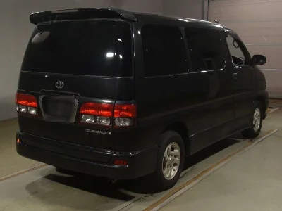 TOYOTA HIACE REGIUS