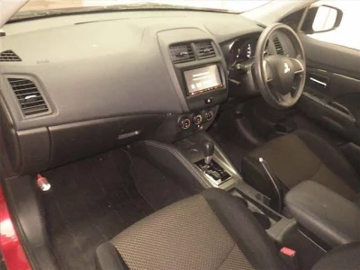 MITSUBISHI RVR