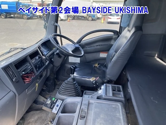 Isuzu Forward  с аукциона в Японии