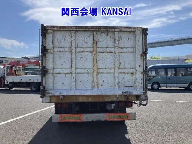 Isuzu Forward  с аукциона в Японии