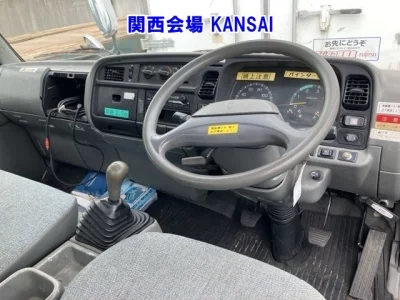 MITSUBISHI CANTER