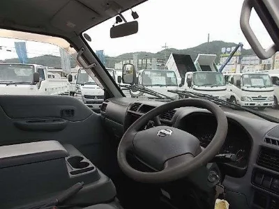 NISSAN VANETTE TRUCK