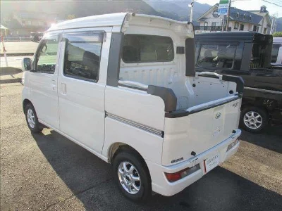 DAIHATSU HIJET VAN (либо ATRAI WAGON)