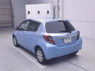 TOYOTA VITZ