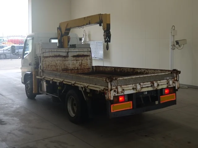 Mitsubishi Fuso Canter  с аукциона в Японии