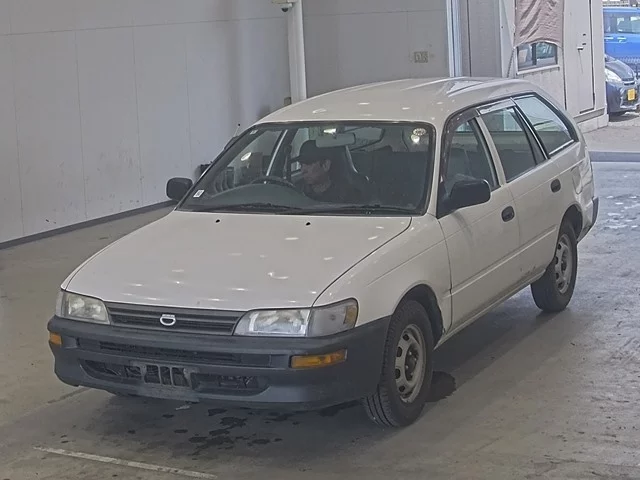 Toyota Corolla  с аукциона в Японии