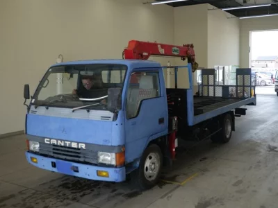 MITSUBISHI CANTER