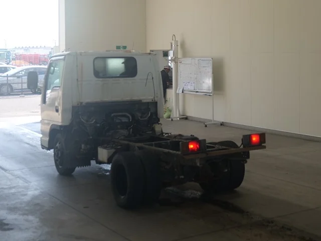 Isuzu Elf  с аукциона в Японии