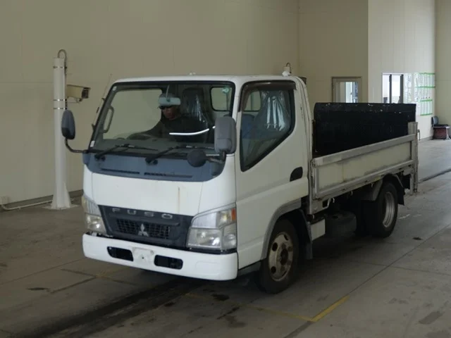 Mitsubishi Fuso Canter  с аукциона в Японии