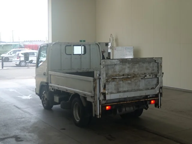 Mitsubishi Fuso Canter  с аукциона в Японии