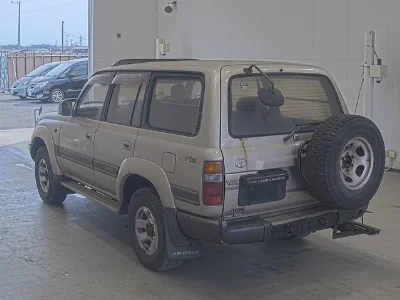 TOYOTA LAND CRUISER