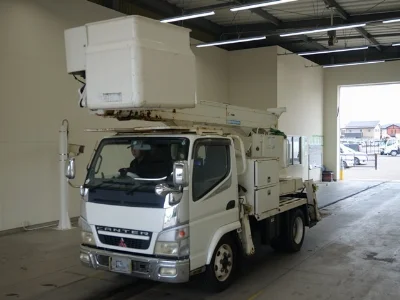 MITSUBISHI CANTER