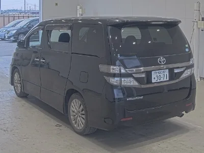 TOYOTA VELLFIRE