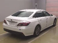 Цена авто Toyota CROWN HYBRID с аукционов Японии, номер кузова AZSH20, пробег 199 000, оценка 2