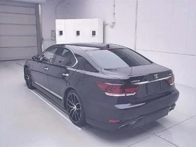 Lexus LS460L
