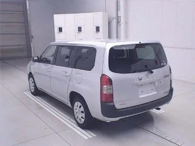 TOYOTA SUCCEED
