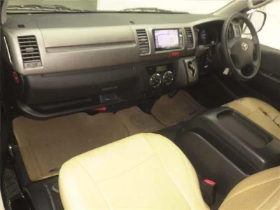 TOYOTA REGIUS ACE VAN