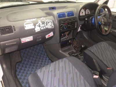 TOYOTA STARLET