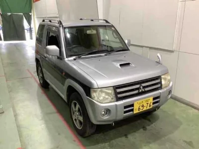 MITSUBISHI PAJERO MINI