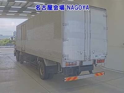 ISUZU GIGA