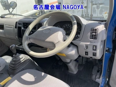 TOYOTA DYNA