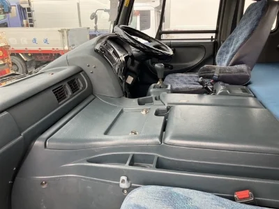 NISSAN DIESEL (UD) BIG THUMB