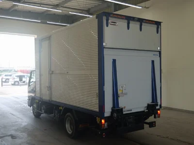 MITSUBISHI CANTER