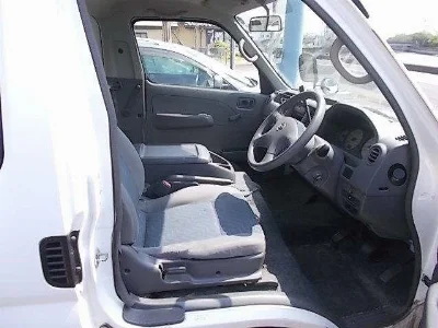 NISSAN CARAVAN