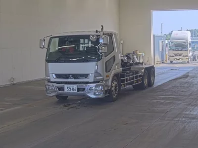 MITSUBISHI FUSO FIGHTER
