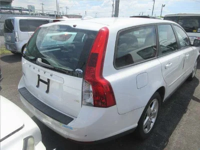 Volvo V50