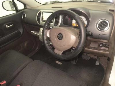 SUZUKI MRWAGON