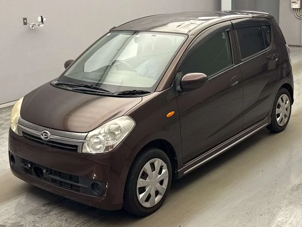 Daihatsu MIRA CUSTOM  с аукциона в Японии