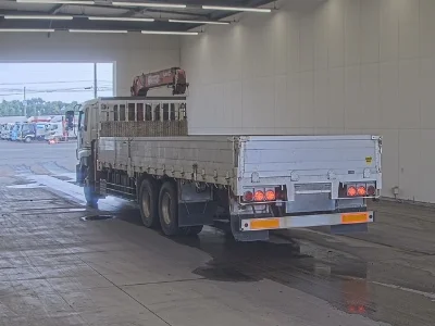 ISUZU GIGA