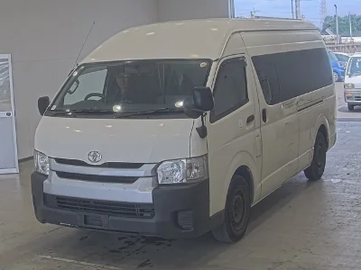 TOYOTA HIACE