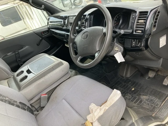 Toyota HiAce  с аукциона в Японии