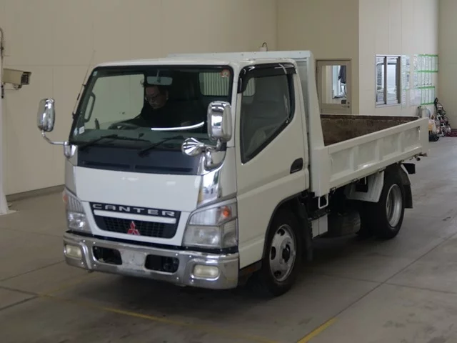 Mitsubishi Fuso Canter  с аукциона в Японии