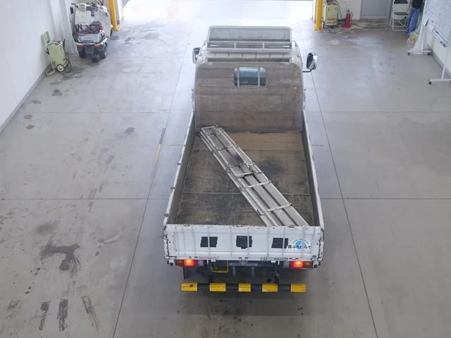 Mitsubishi Fuso Canter  с аукциона в Японии