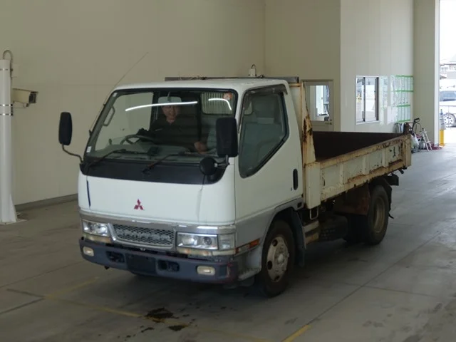 Mitsubishi Fuso Canter  с аукциона в Японии