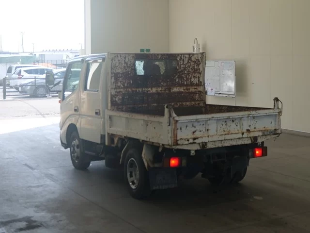 Hino Dutro  с аукциона в Японии