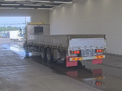 ISUZU GIGA