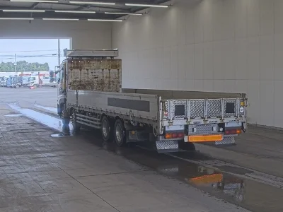 NISSAN DIESEL (UD) QUON